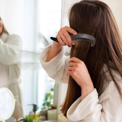 No-Rinse Anti-Dandruff Massage Comb